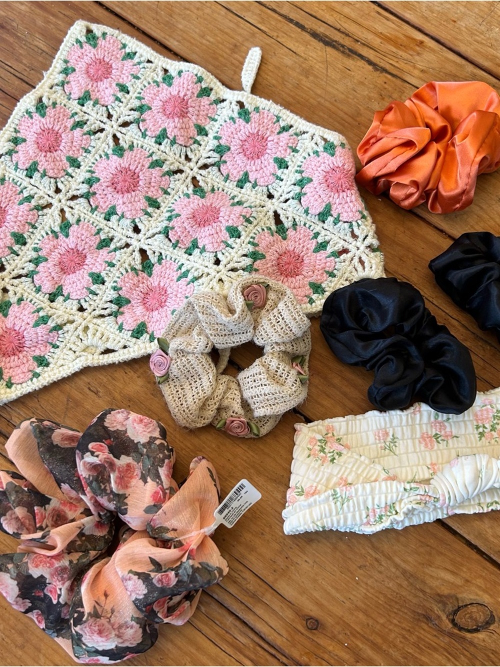 BUNDLE OF 7 Hair Accessories